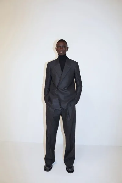 Look 7